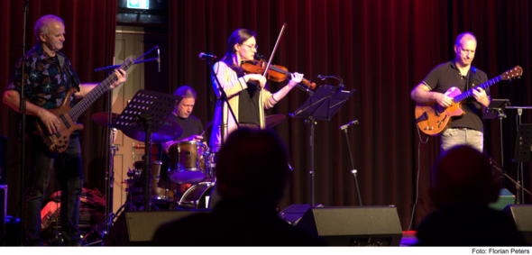 Bandfoto StringTheorie