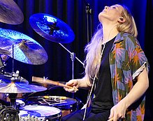 Anika Nilles und Band