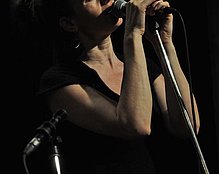 Manou Gallo & Woman Band 