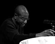 Lesung mit Paul Beatty - musikalisch umrahmt von Heinz Grobmeier