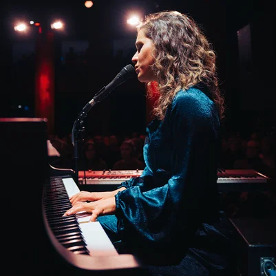 Alma Naidu & Band