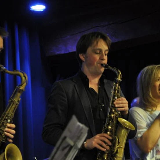 REBECCA TRESCHERS ENSEMBLE 11