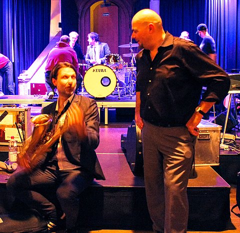 Boris Janda mit Saxophonist Heiner Schmitz