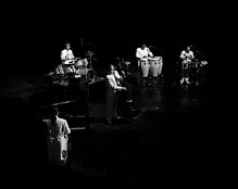 "Mozart meets Cuba" - Klazz Brothers & Cuba Percussion