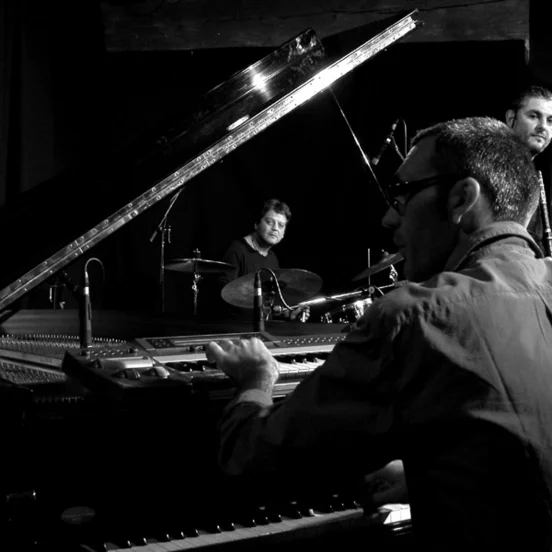 Donumenta: Theodosii Spassov Trio