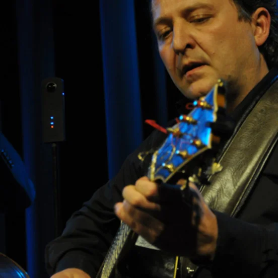 SESSION IM LEEREN BEUTEL - PAULO MORELLO