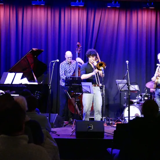 Session im Leeren Beutel Peter Pöschl und Different Generations 