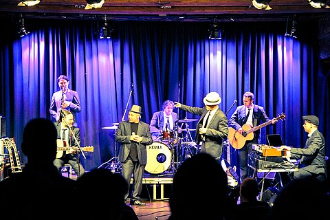 Jazzkantine auf der Bühne im Leeren Beutel 