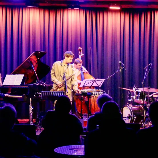 Moritz Stahl – Transient Bodies