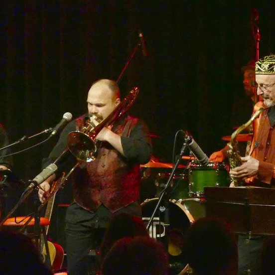 Rostmond Orchestra & The Blowing Santa Clauses