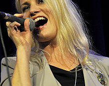 ULITA KNAUS