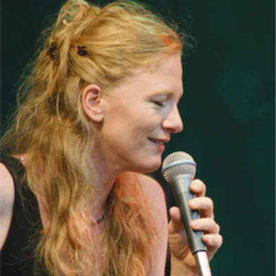 Lisa Wahlandt Stay A While