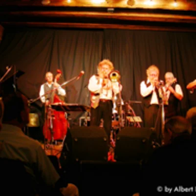 „cruising on the blue danube“ mit den kaiserjazzern